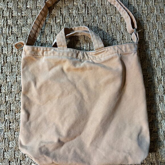 BAGGU Horizontal Duck in recycled cotton canvas in Bisque - Picture 2 of 8